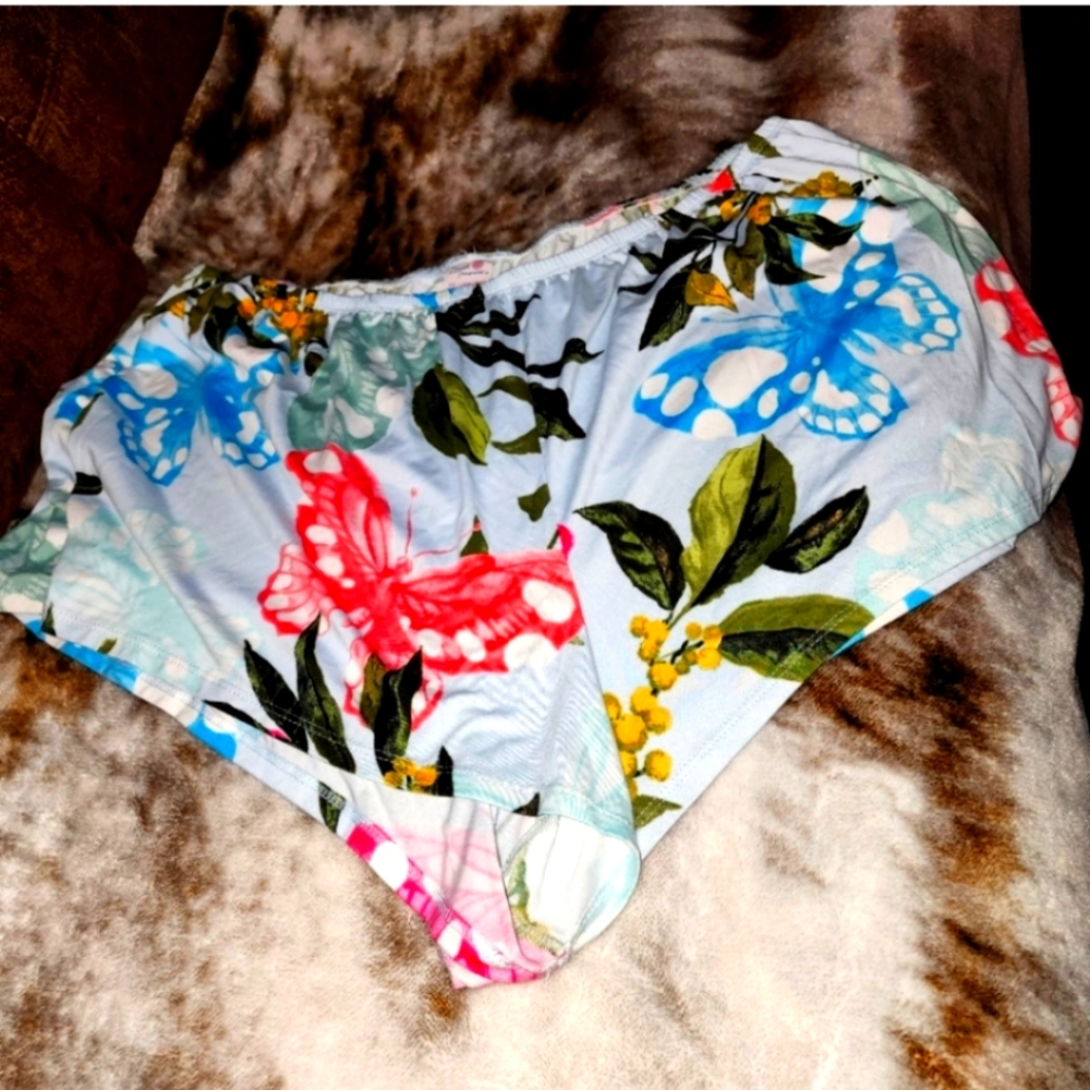💋5/20 pajama shorts size 2x